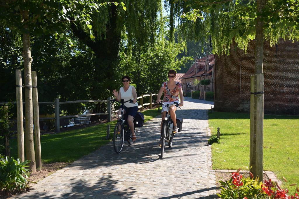 Reningelst B&B De Rentmeesterhoeve المظهر الخارجي الصورة